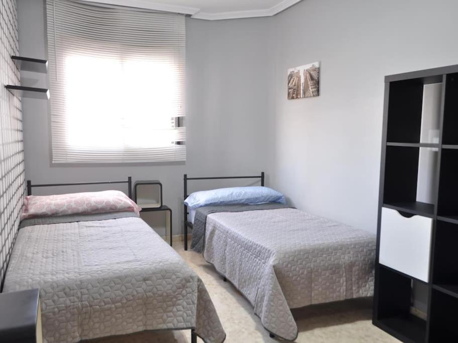 Acogedor Apartamento En Burriana Centro Bagian luar foto