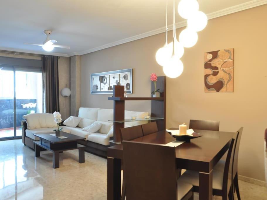 Acogedor Apartamento En Burriana Centro Bagian luar foto